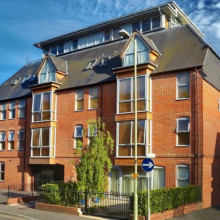 2 Bed 2 Bath At Pelican Hse In Newbury - Free Secure, Allocated Parking Экстерьер фото