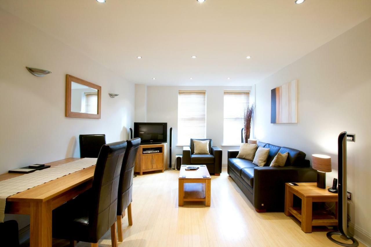 2 Bed 2 Bath At Pelican Hse In Newbury - Free Secure, Allocated Parking Экстерьер фото